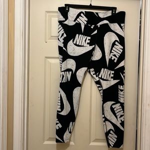 Plus size black and white Nike exercise tights
